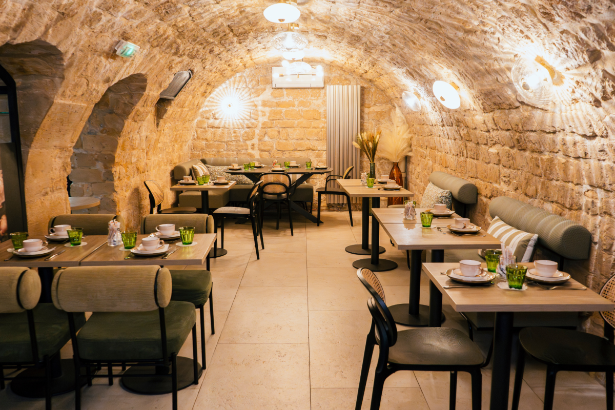 APRÈS 2 -hotel moris