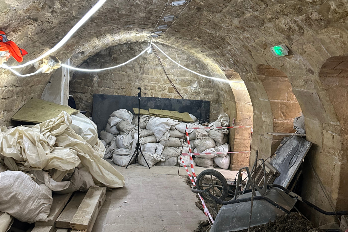 AVANT 5 -HOTEL MORIS